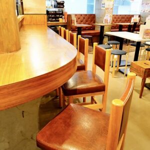 下北沢店の店内風景。